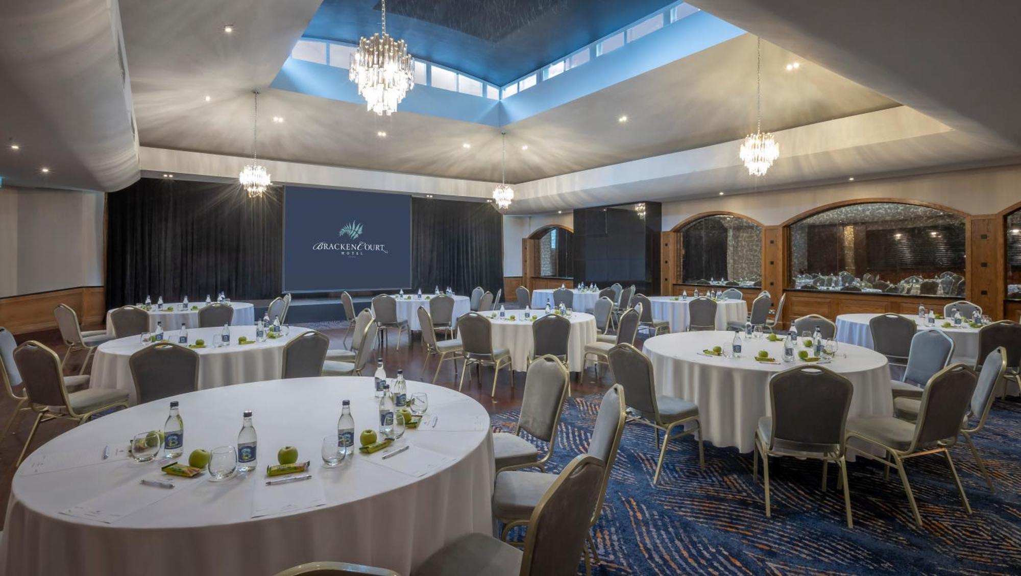 Bracken Court Hotel Balbriggan Exterior photo